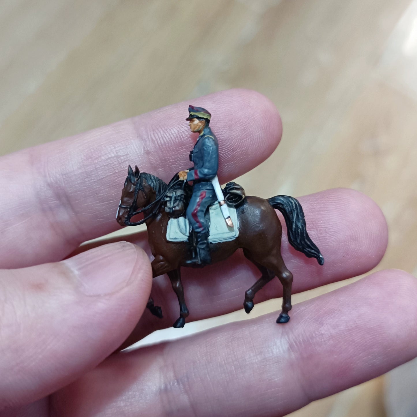 1/72 Scale Winter Cavalry Soldier 3D-Printed Model Painted Figurine Diorama