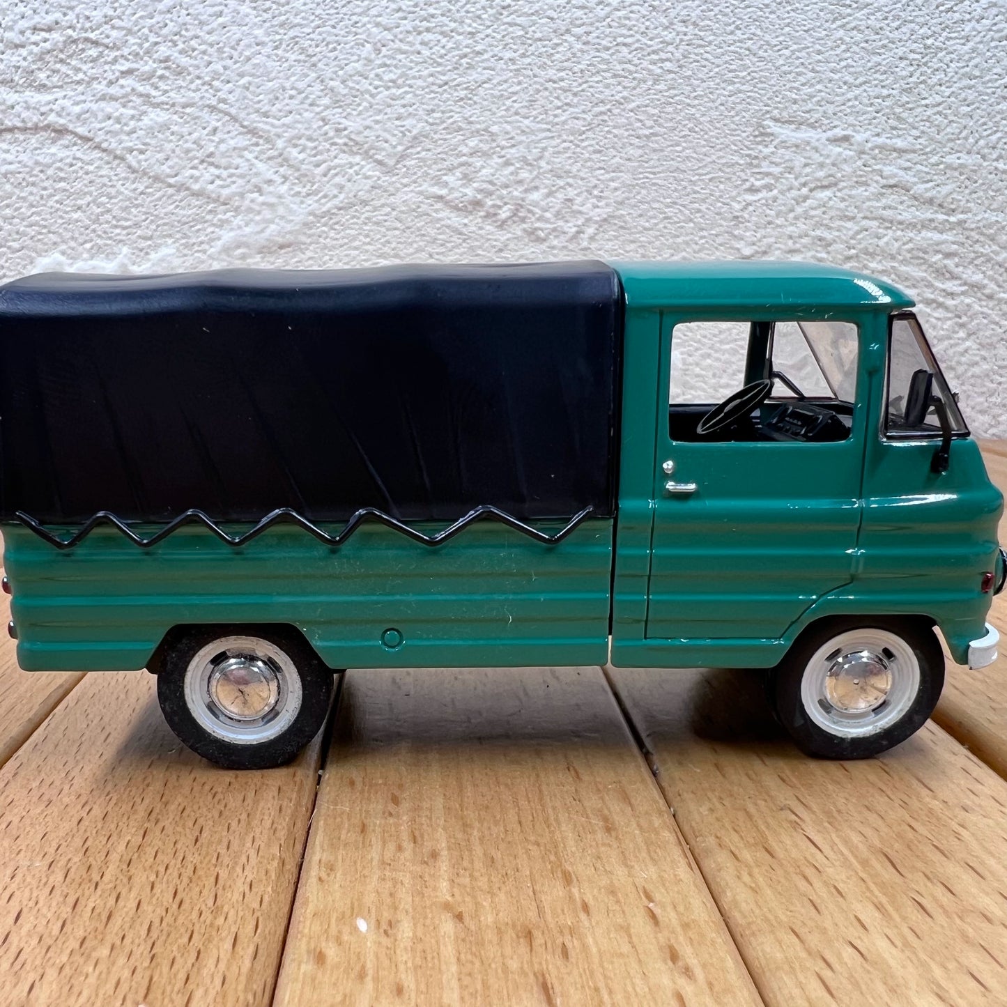 1/43 Scale Żuk A-03 Van Diecast Model Car
