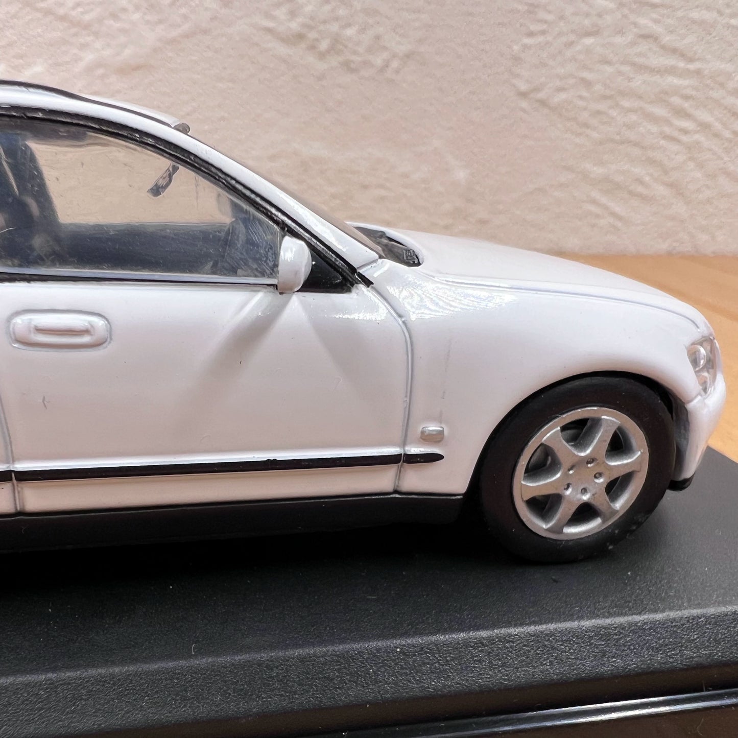 1/43 Scale 2003 Nissan Stagea Station Wagon Diecast Model Car