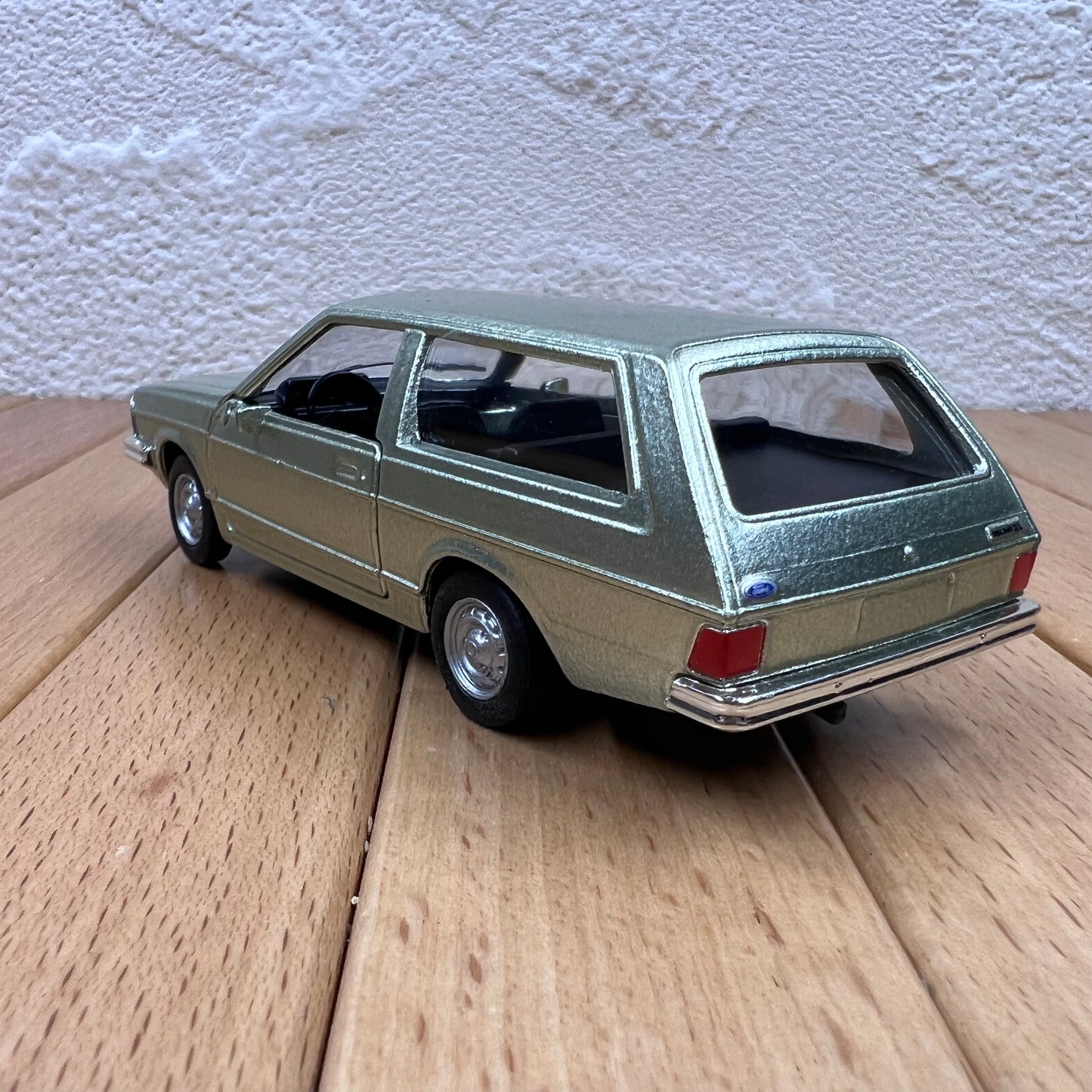 1/43 Scale 1981 Ford Belina Wagon Diecast Model Car