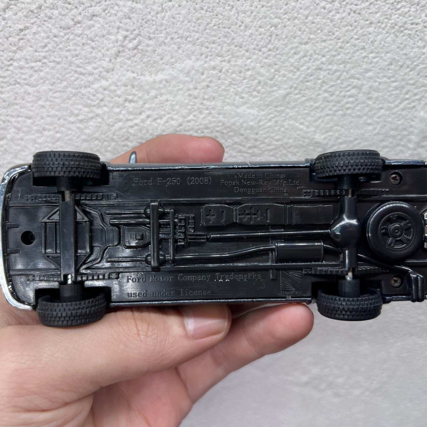 1/43 Scale 2008 Ford F-250 Diecast Model Truck