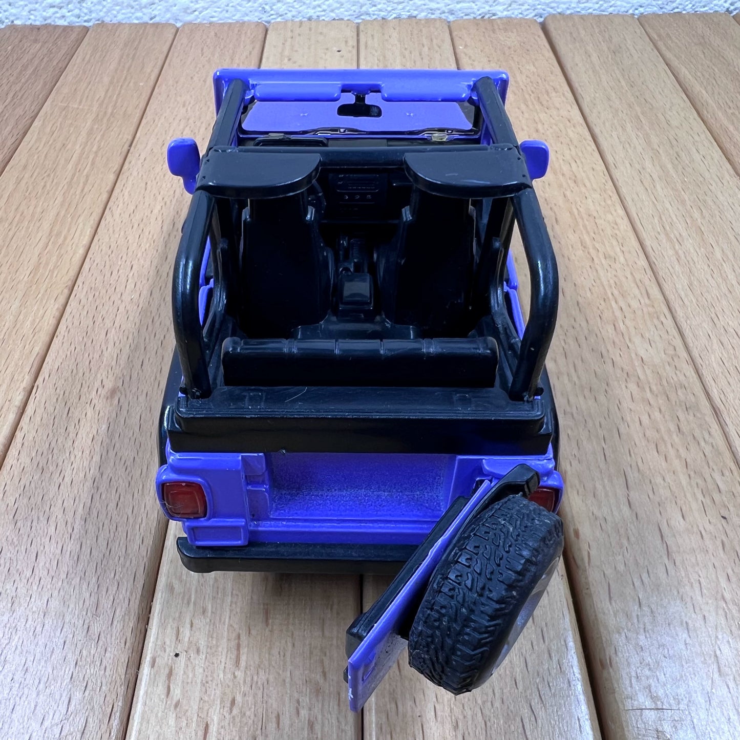 1/32 Scale Jeep Wrangler Rubicon Diecast Model Car