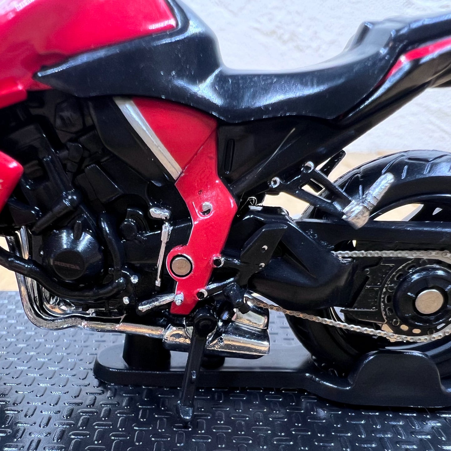 1/24 Scale 2010 Honda CB1000R Motorcycle Diecast Model