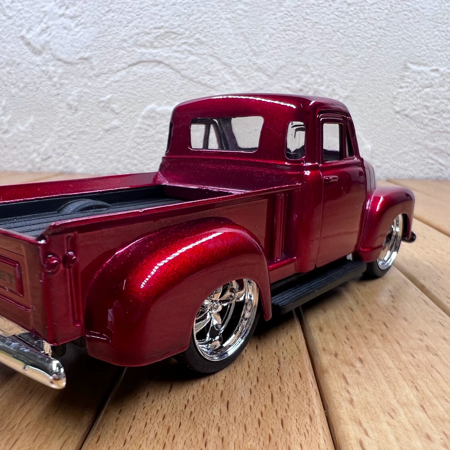 1/32 Scale 1953 Chevrolet Pickup Truck Diecast Model Vintage Car