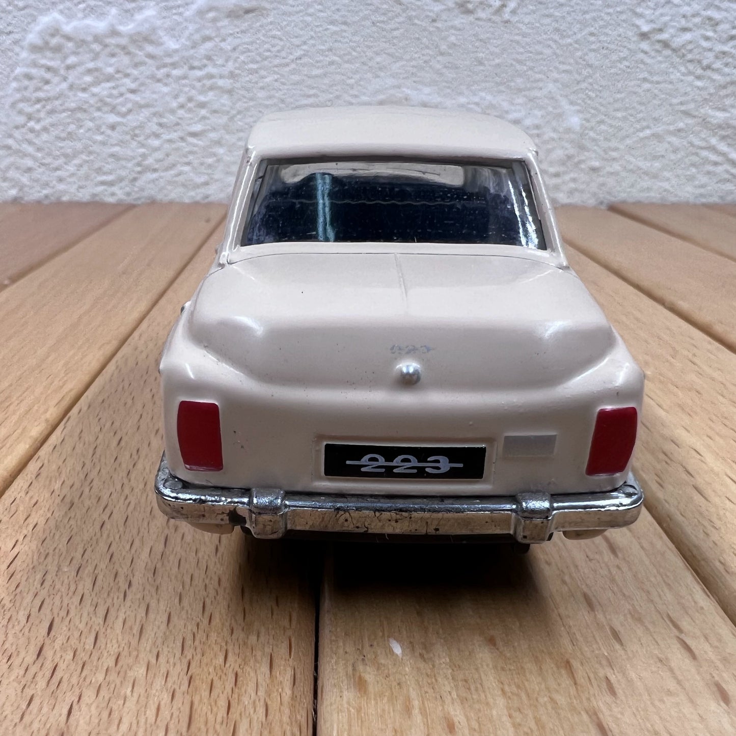 1/43 Scale 1946 FSO Warszawa 223 Diecast Model Car
