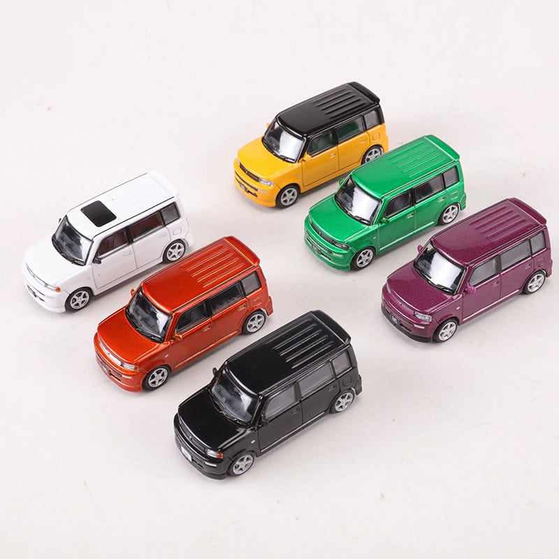1/64 Scale 2000 Toyota bB XP30 Mini MPV Diecast Model Car