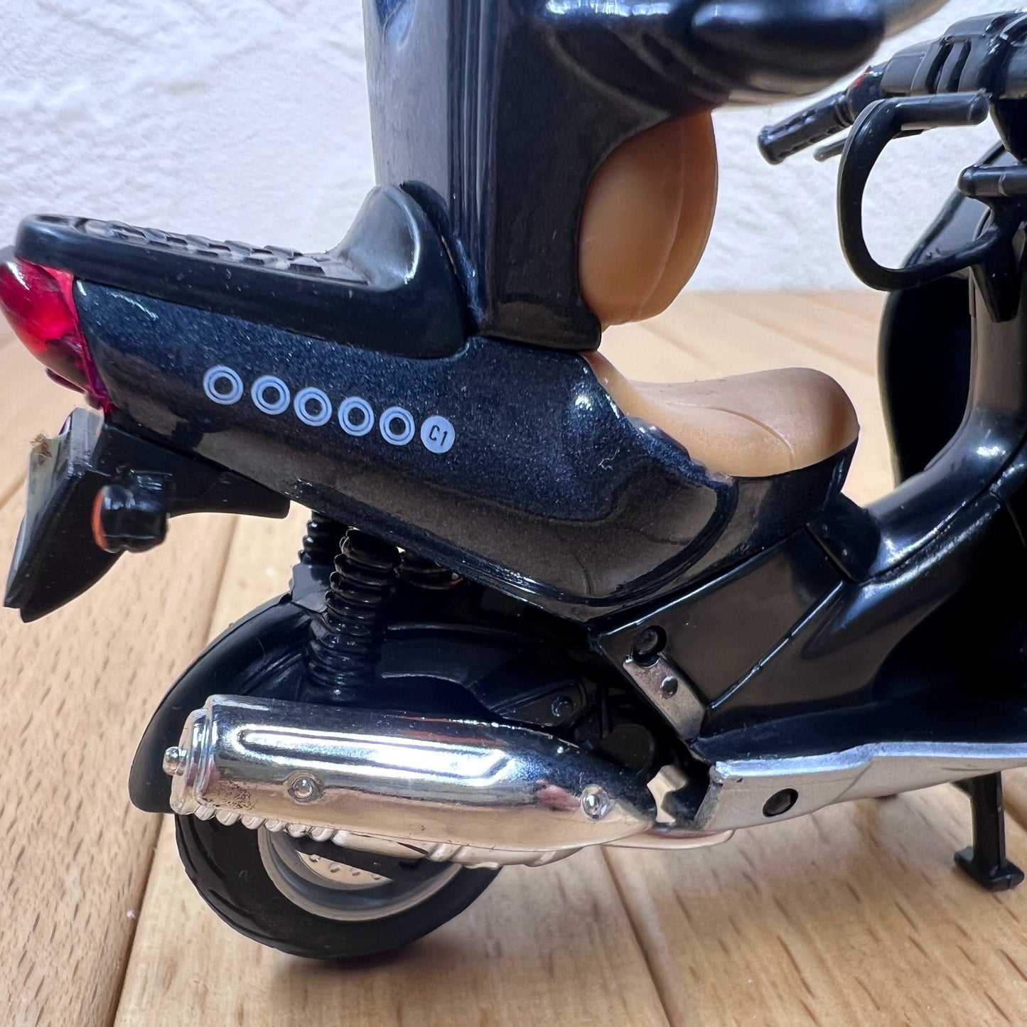 1/18 Scale BMW C1 Scooter Diecast Model Motorcycle