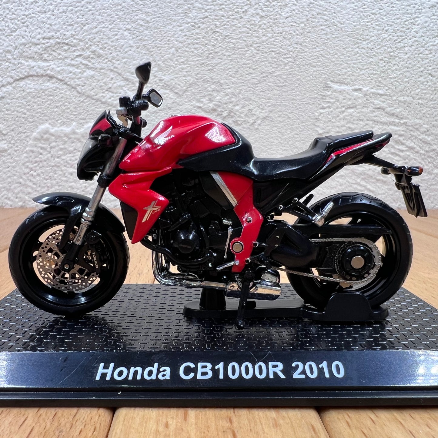 1/24 Scale 2010 Honda CB1000R Motorcycle Diecast Model