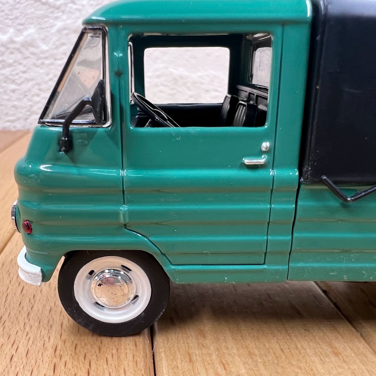 1/43 Scale Żuk A-03 Van Diecast Model Car