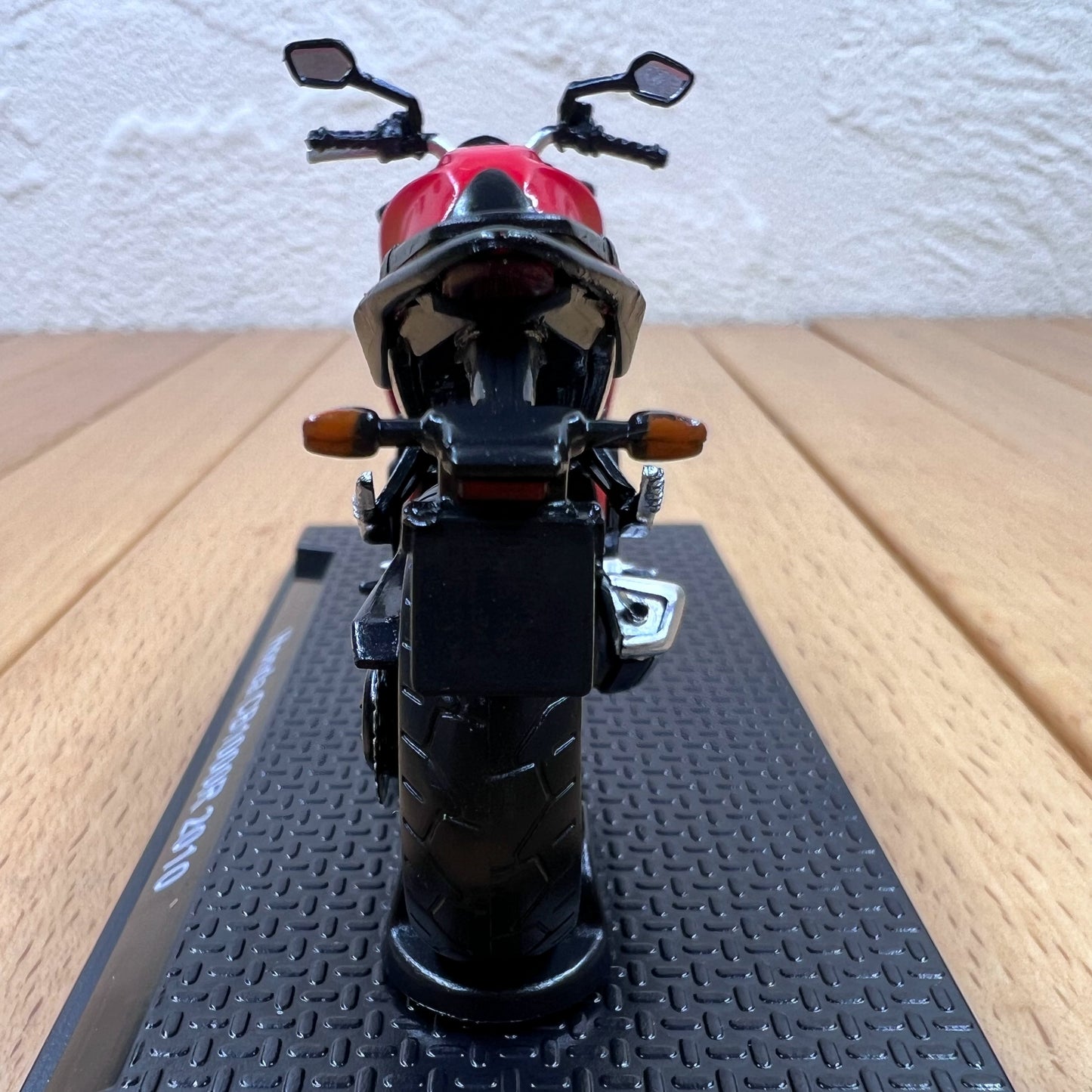 1/24 Scale 2010 Honda CB1000R Motorcycle Diecast Model