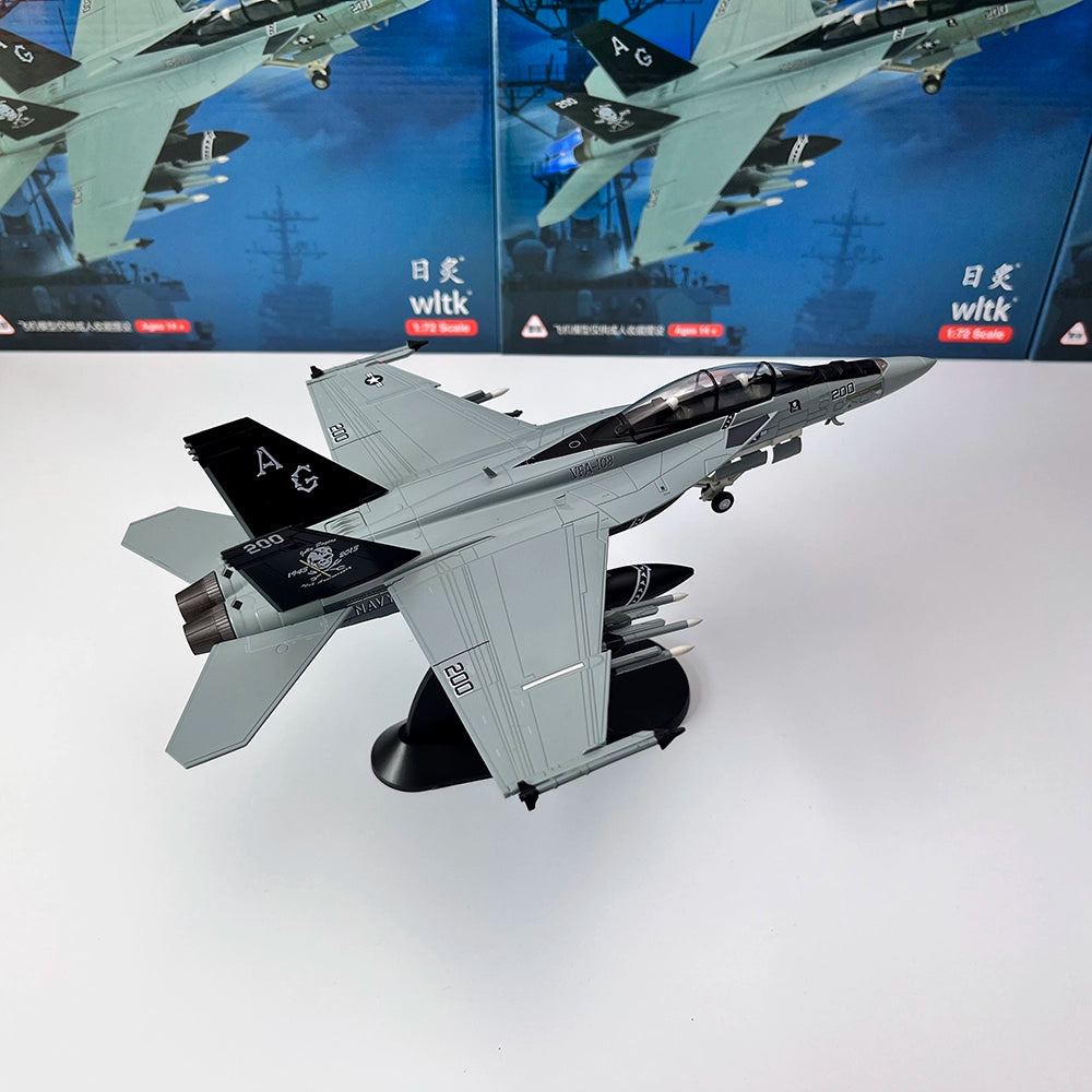 1/72 Scale Boeing F/A-18/F Super Hornet US Navy VFA-103 Jolly Rogers Multirole Fighter Diecast Model Aircraft