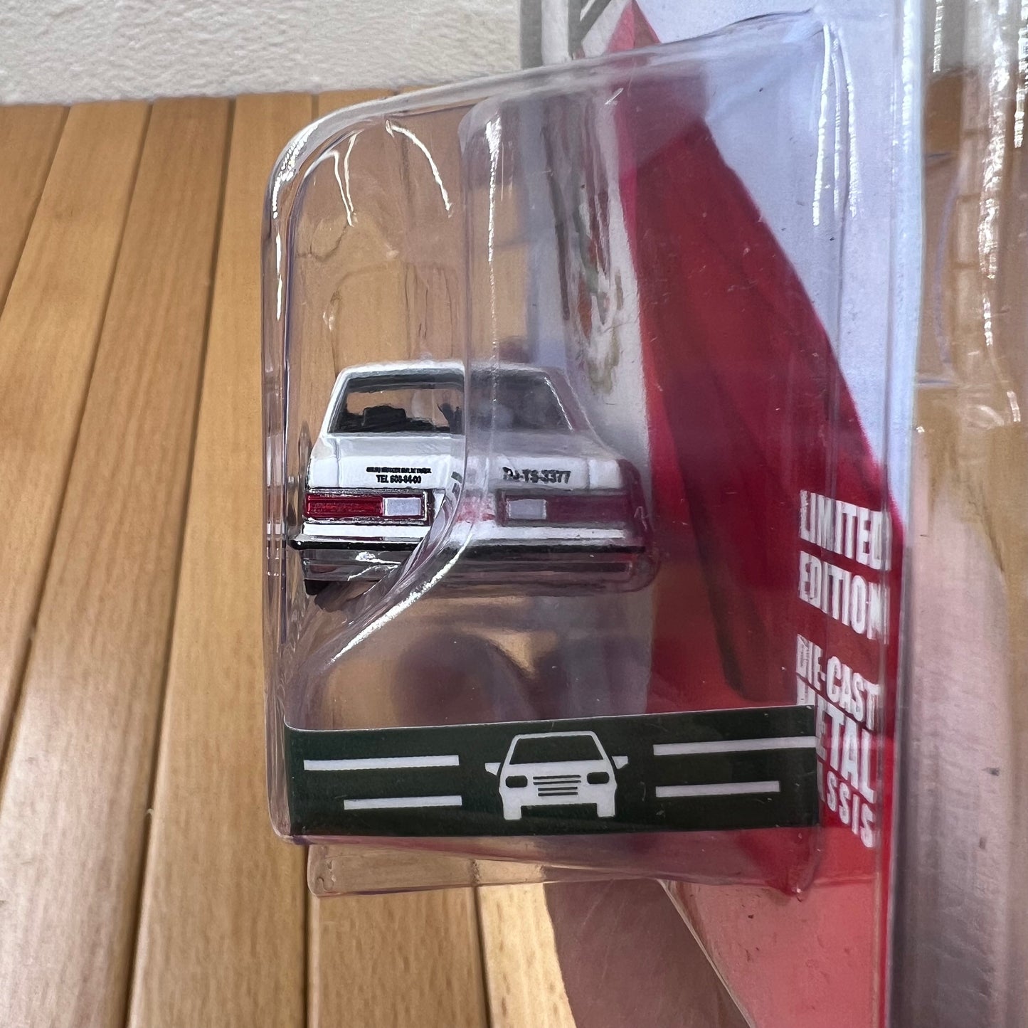 1/64 Scale 1984 Dodge Diplomat Taxi Diecast Model Car