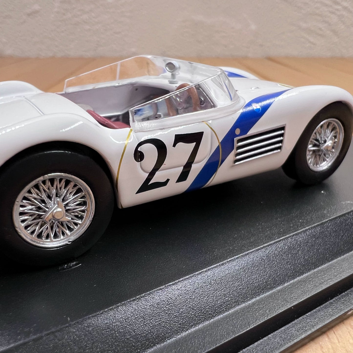 1/43 Scale 1957 Maserati 200SI Racing Car Diecast Model