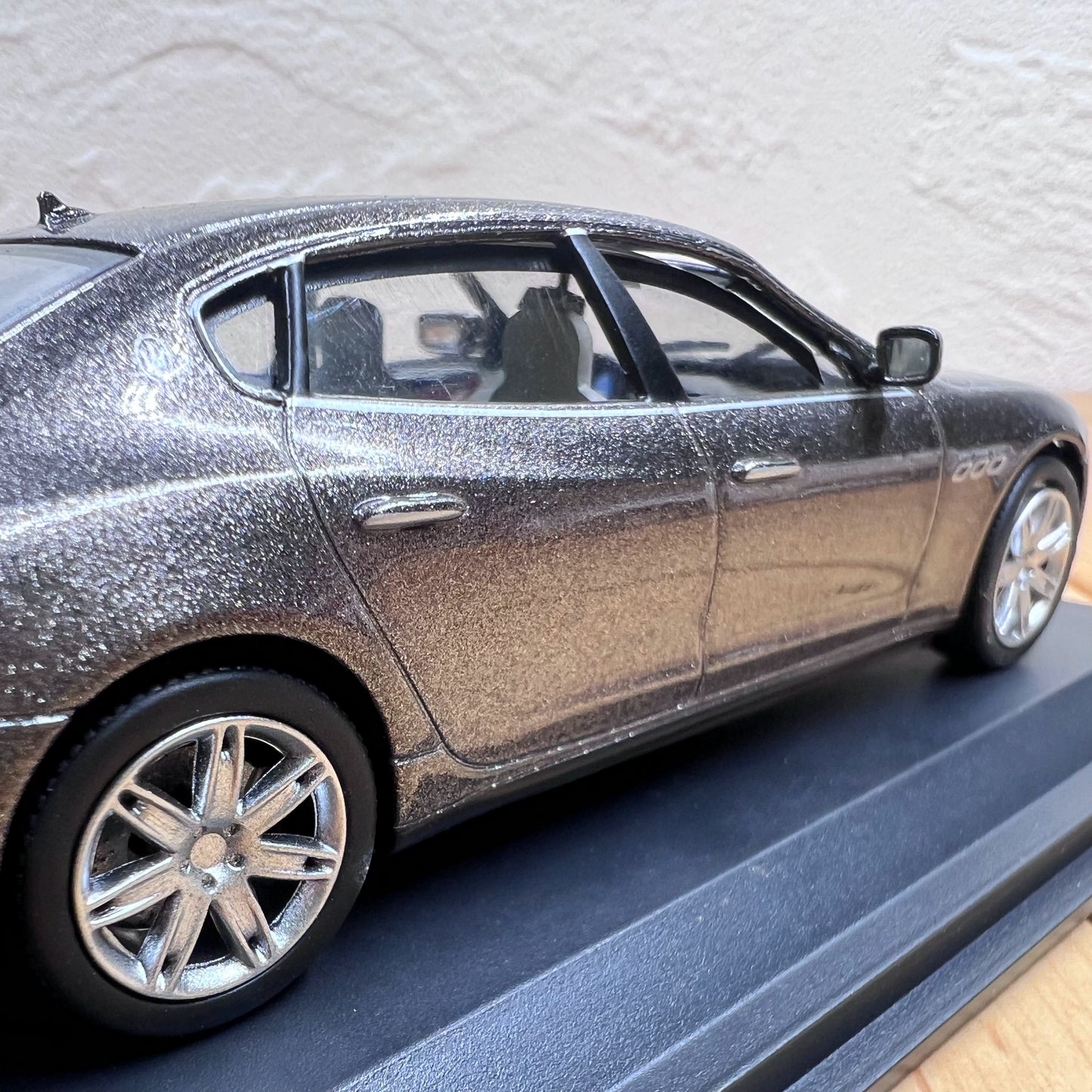1/43 Scale Maserati Quattroporte Luxury Sports Sedan Diecast Model Car