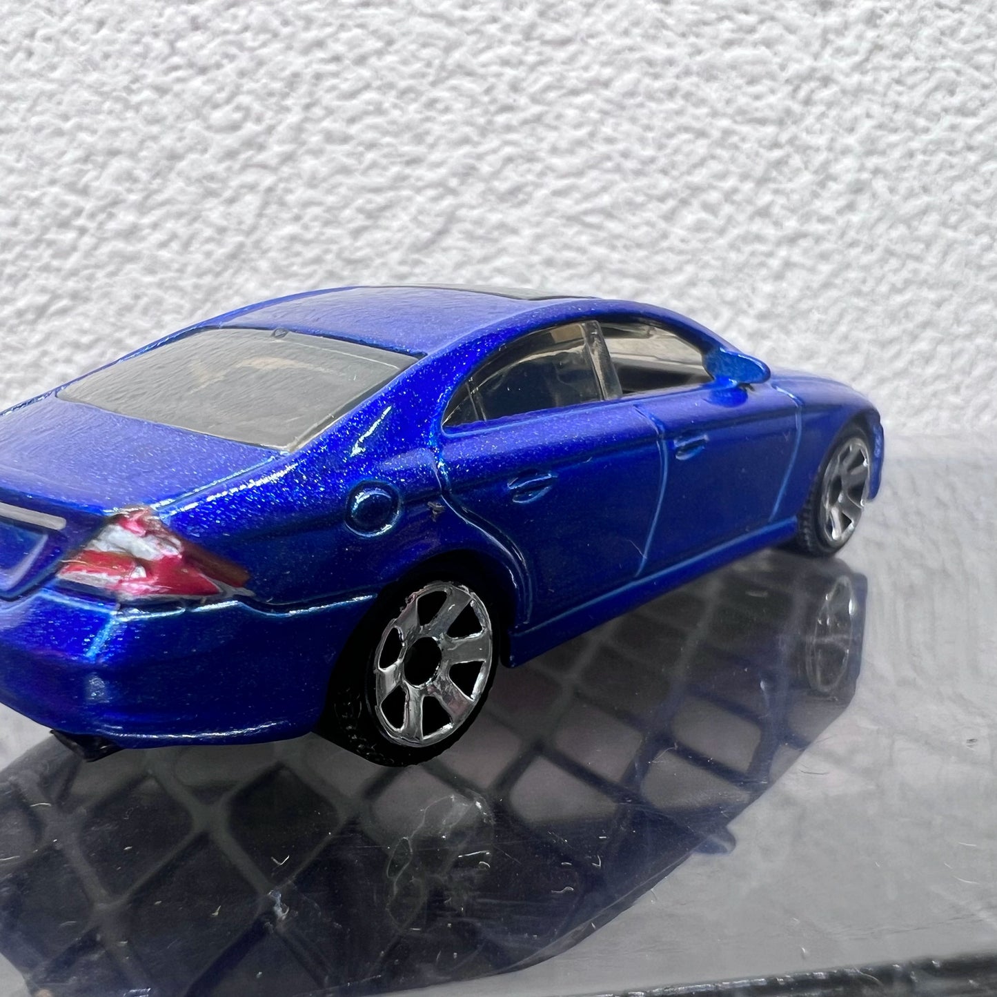 1/65 Scale Mercedes-Benz CLS 500 Diecast Model Car