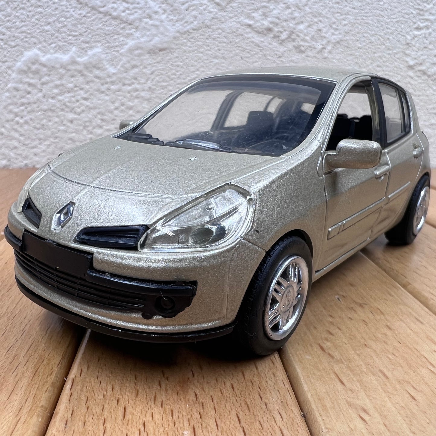 1/43 Scale Renault Clio III Diecast Model Car