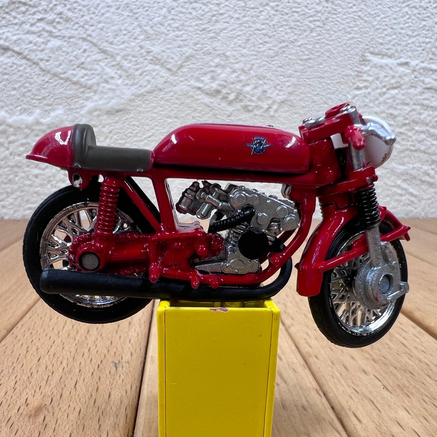 1/32 Scale MV Agusta Diecast Model Motorcycle