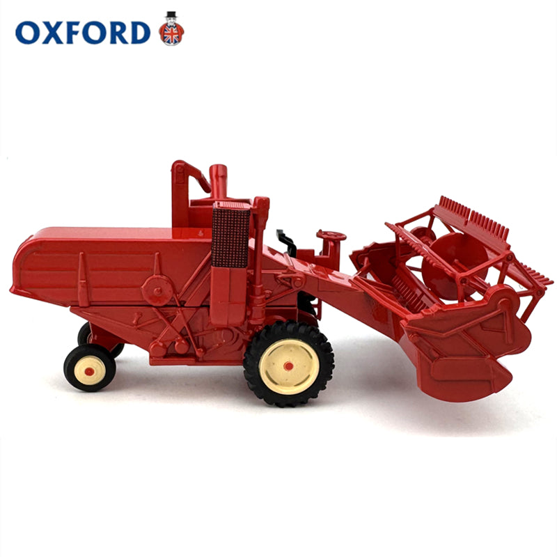 1/76 Scale Combine Harvester Red Diecast Model