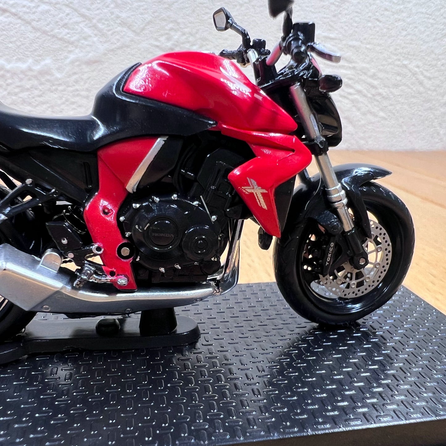 1/24 Scale 2010 Honda CB1000R Motorcycle Diecast Model