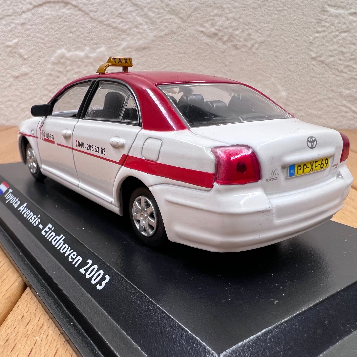 1/43 Scale 2003 Toyota Avensis Eindhoven Taxi Diecast Model Car