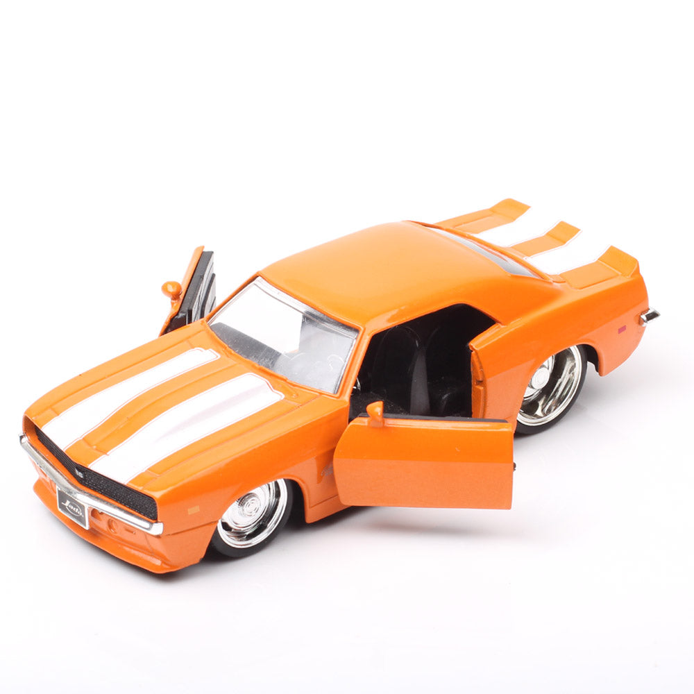 1/32 Scale 1969 Chevrolet Camaro SS Muscle Car Diecast Model