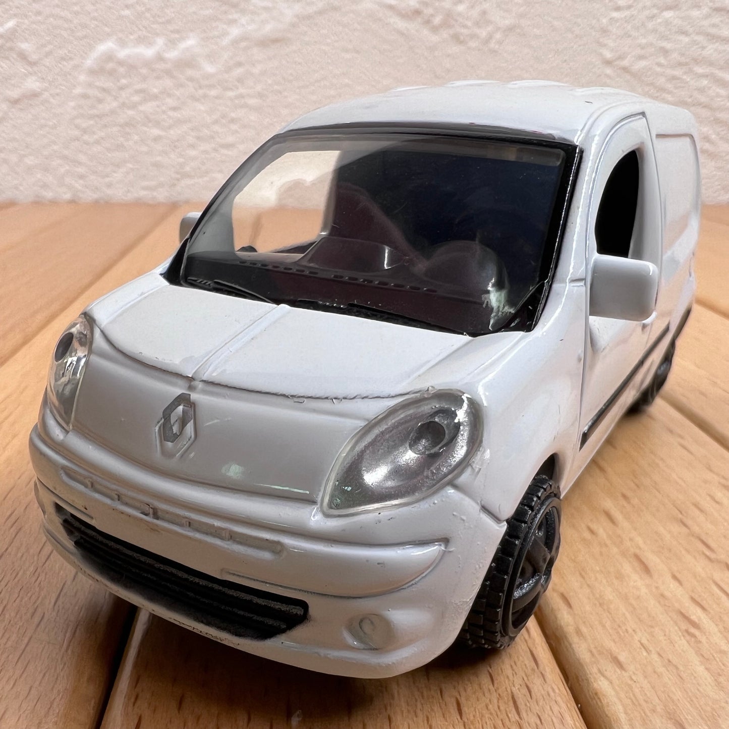 1/43 Scale Renault Kangoo Light Commercial Vehicle Diecast Model Car
