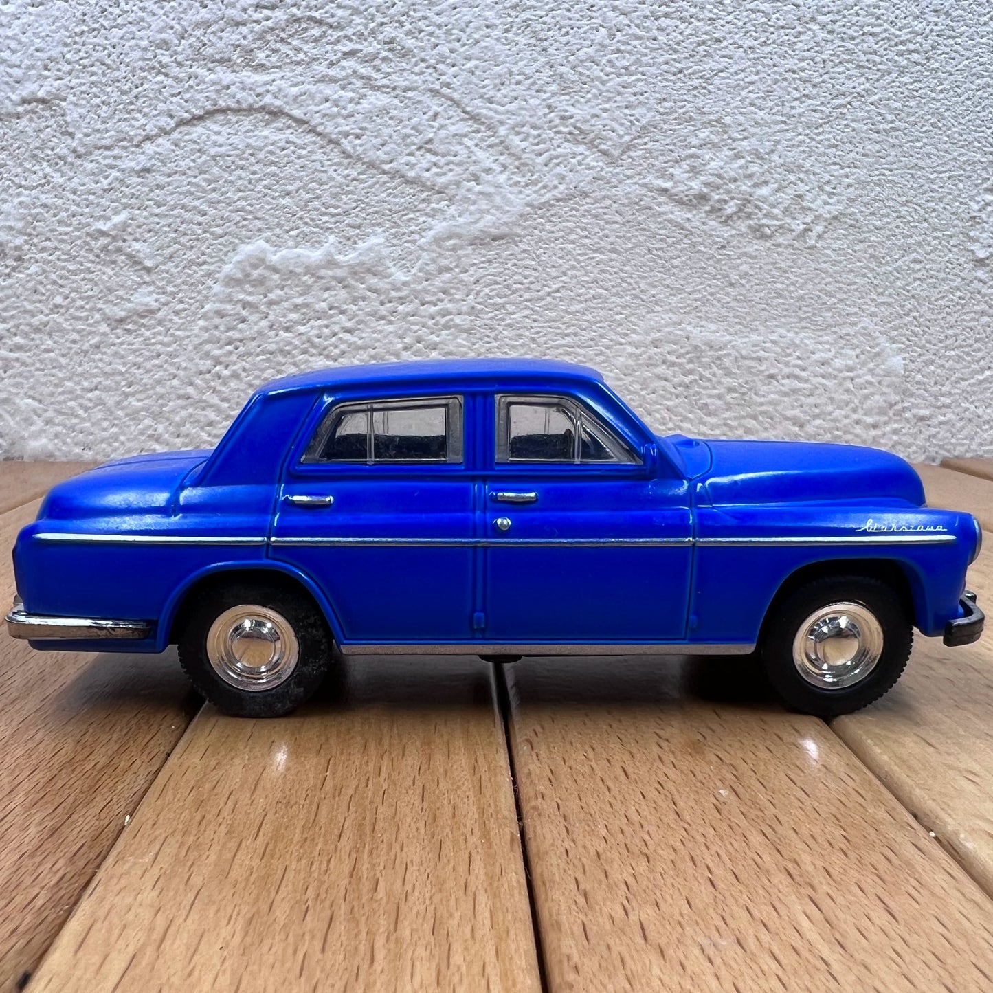 1/43 Scale 1946 FSO Warszawa 223 Diecast Model Car