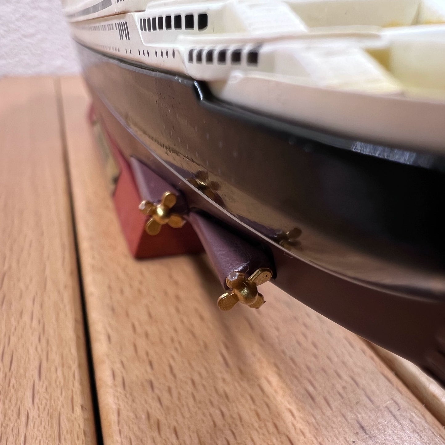 1/1250 Scale SS Normandie Ocean Liner Diecast Model Ship