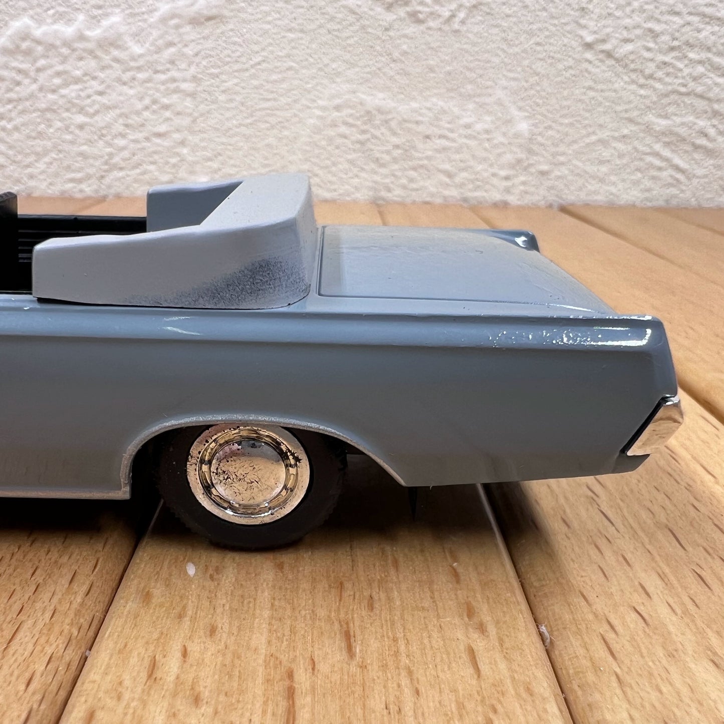 1/43 Scale ZIL-117 Sedan Diecast Model Car