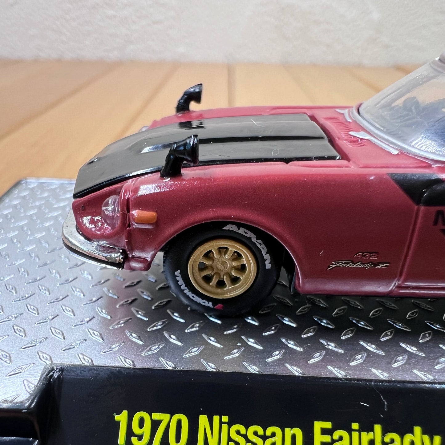 1/64 Scale 1970 Nissan Fairlady Z432 Diecast Model Car