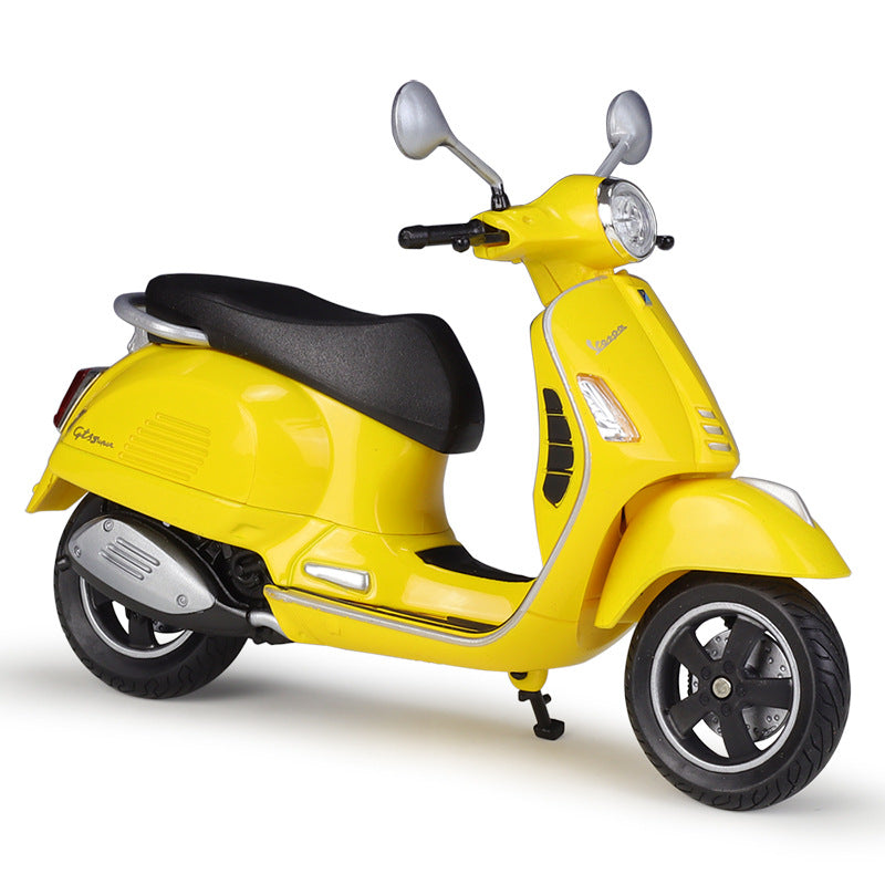 1/12 Scale 2020 Vespa GTS Super Scooter Diecast Model