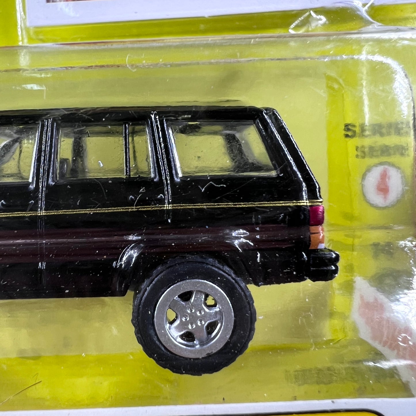 1/64 Scale 1993 Jeep Cherokee Diecast Model Car