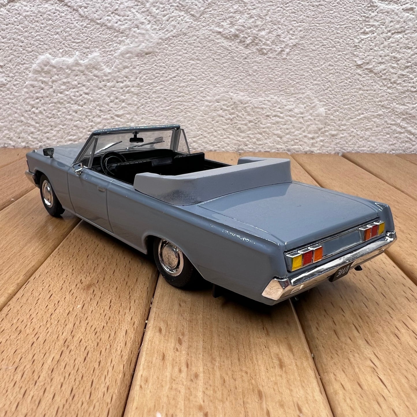 1/43 Scale ZIL-117 Sedan Diecast Model Car