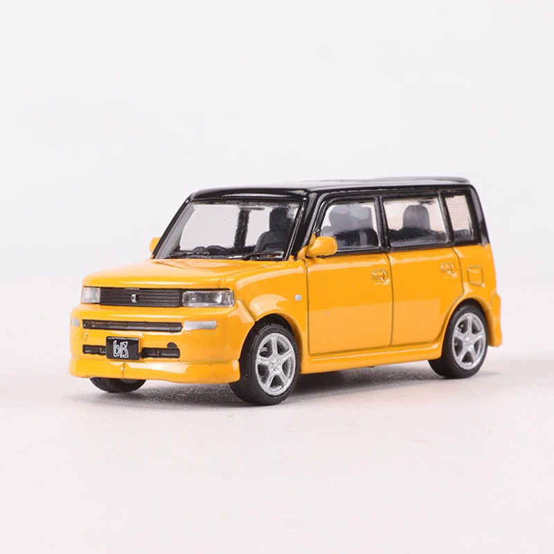 1/64 Scale 2000 Toyota bB XP30 Mini MPV Diecast Model Car