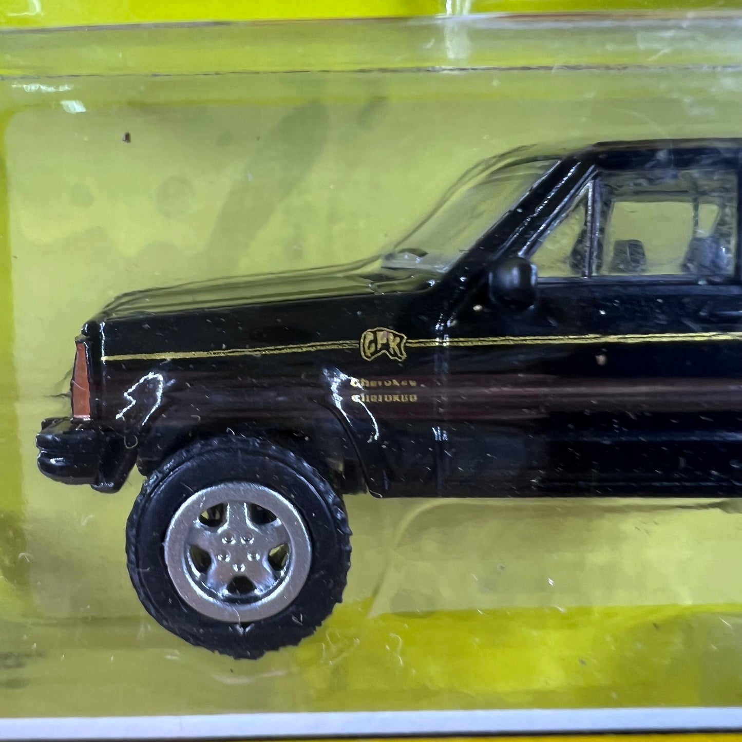 1/64 Scale 1993 Jeep Cherokee Diecast Model Car