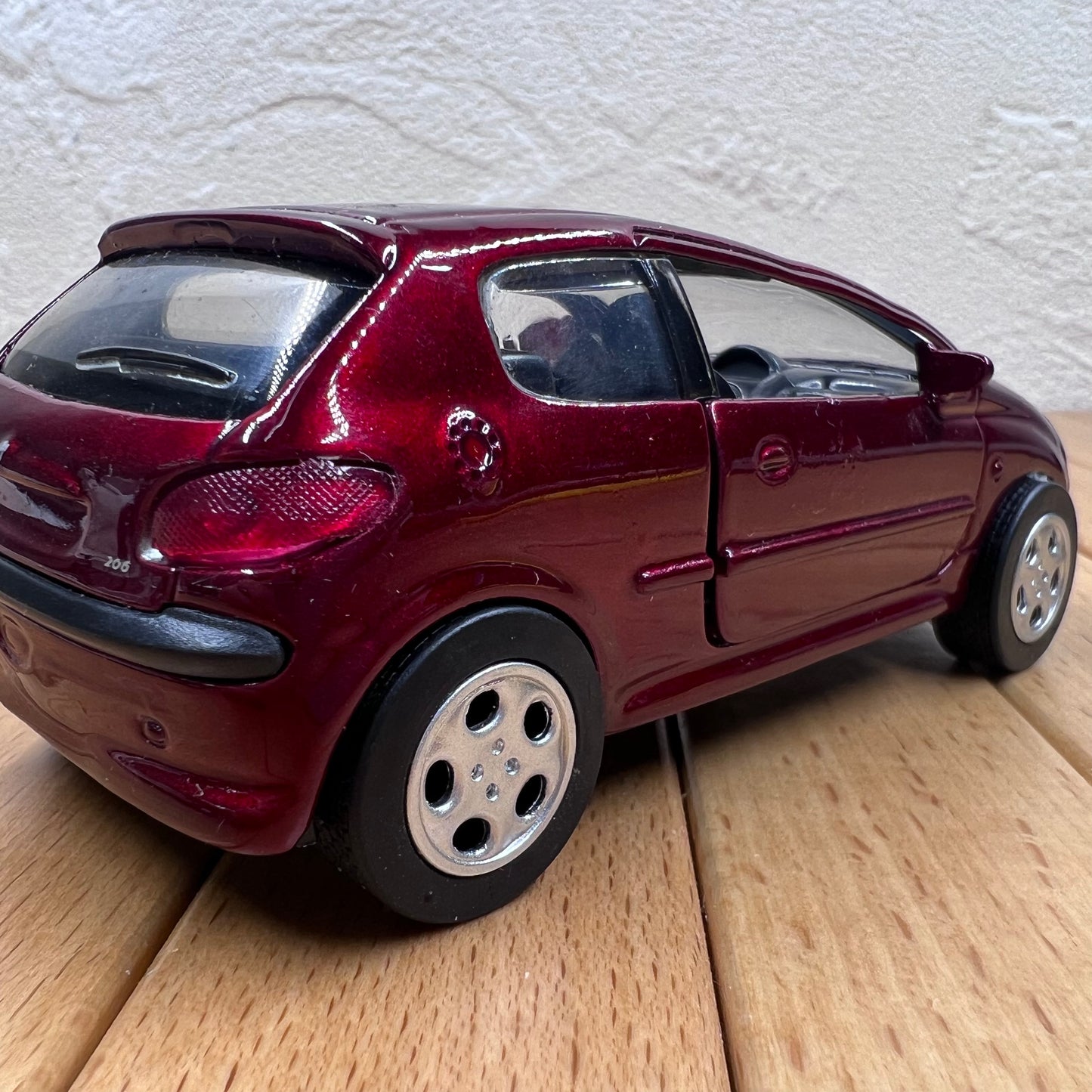 1/32 Scale Peugeot 206 Diecast Model Car