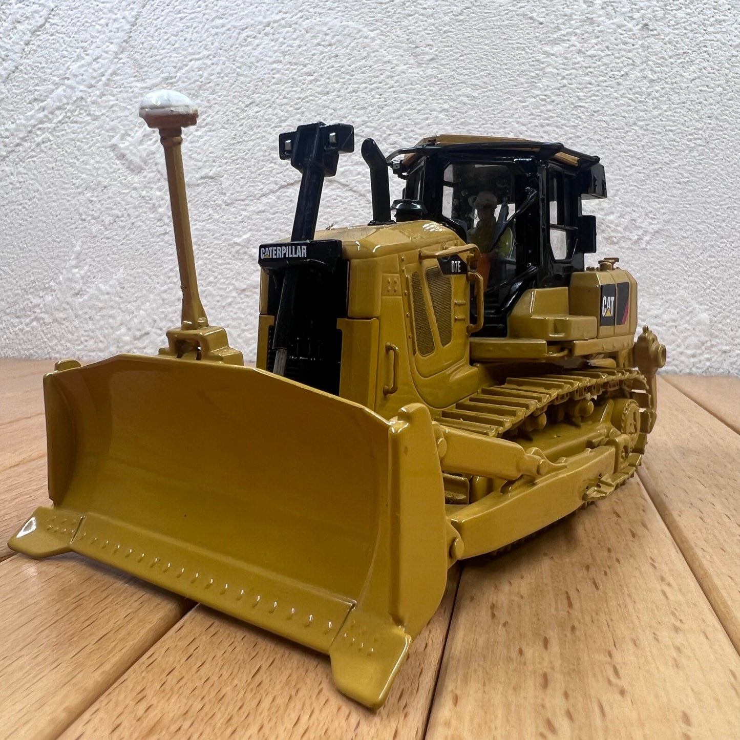 1//50 Scale Caterpillar D7E Bulldozer Diecast Model