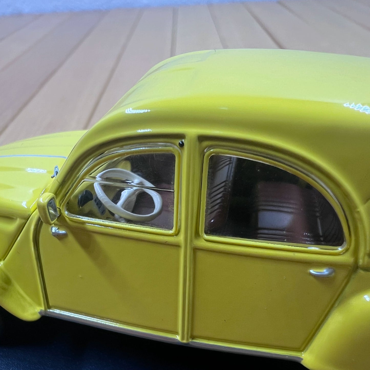 1/43 Scale 1970 Citroën 2CV Citroneta (Chile) Diecast Model Car