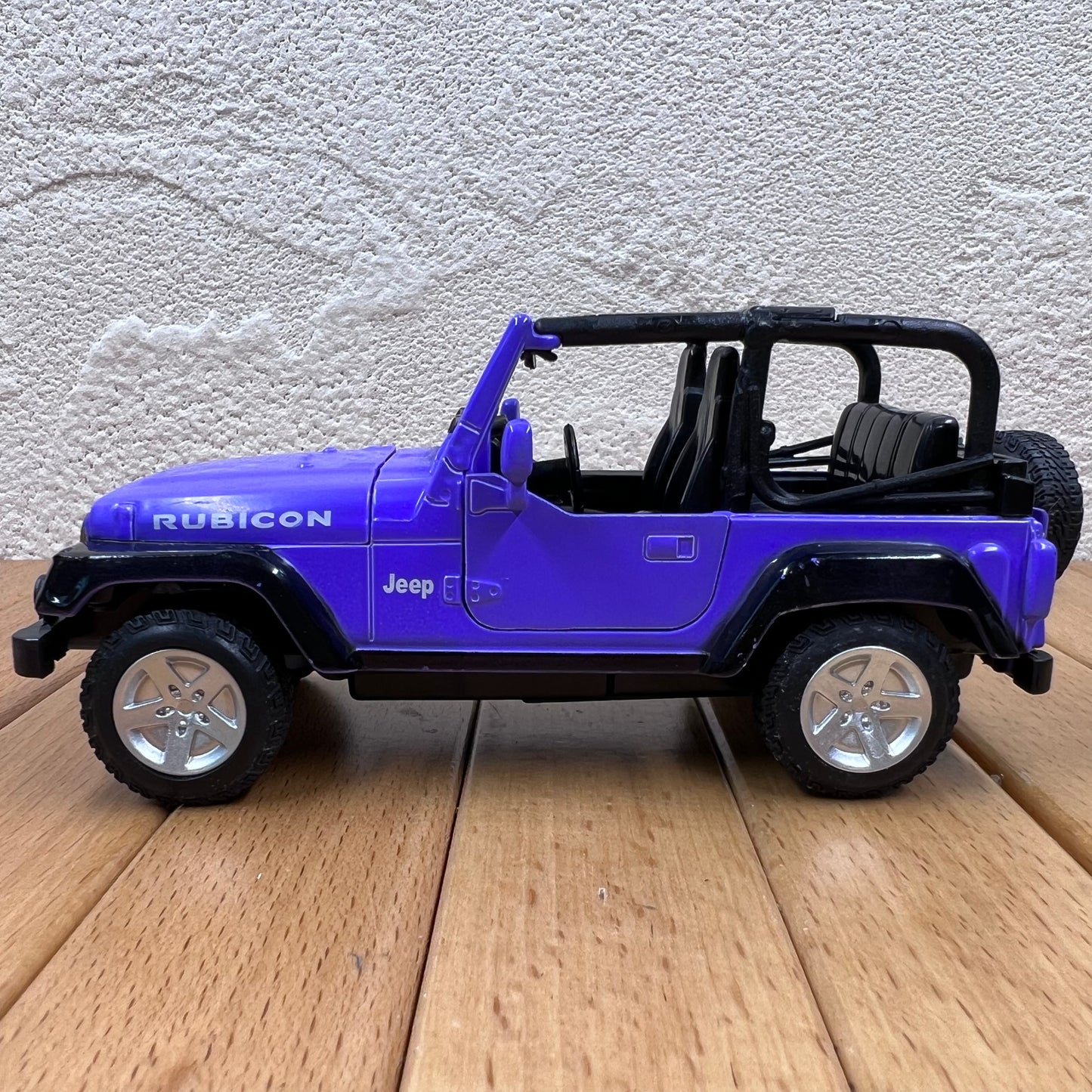 1/32 Scale Jeep Wrangler Rubicon Diecast Model Car