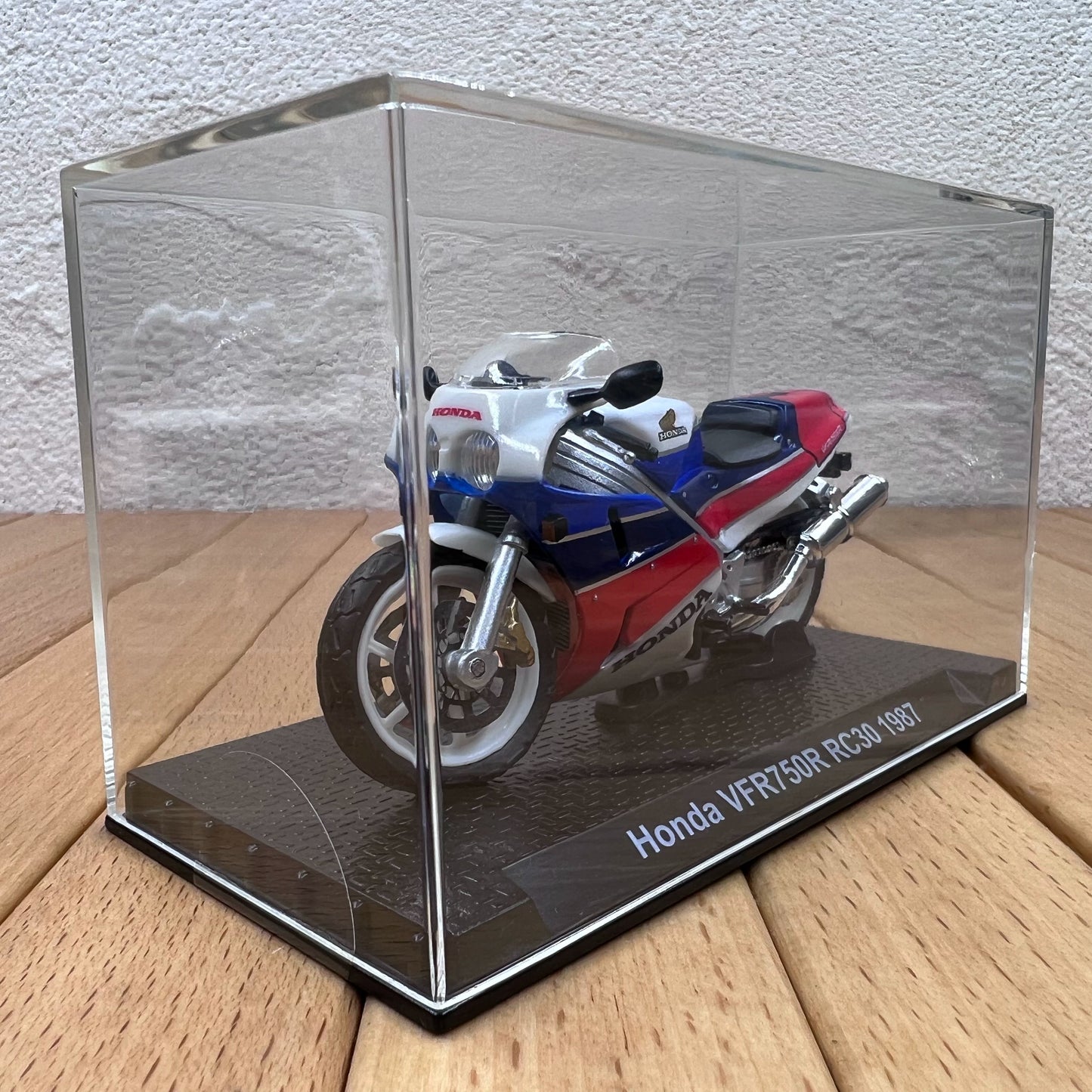 1/24 Scale 1987 Honda VFR750R RC30 Motorcycle Diecast Model