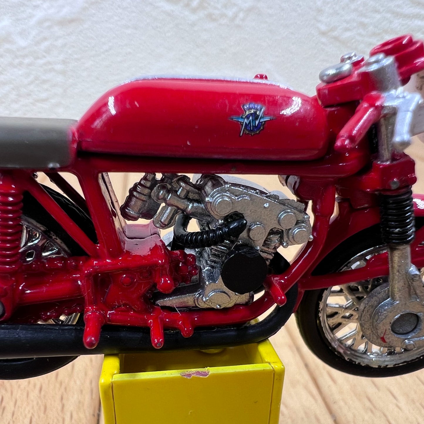 1/32 Scale MV Agusta Diecast Model Motorcycle