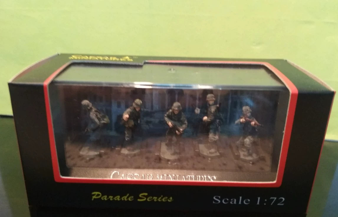 1/72 Scale WWII German Panzergrenadiers Set 5pcs Painted Figures Attack Poses Caesar Miniatures P803