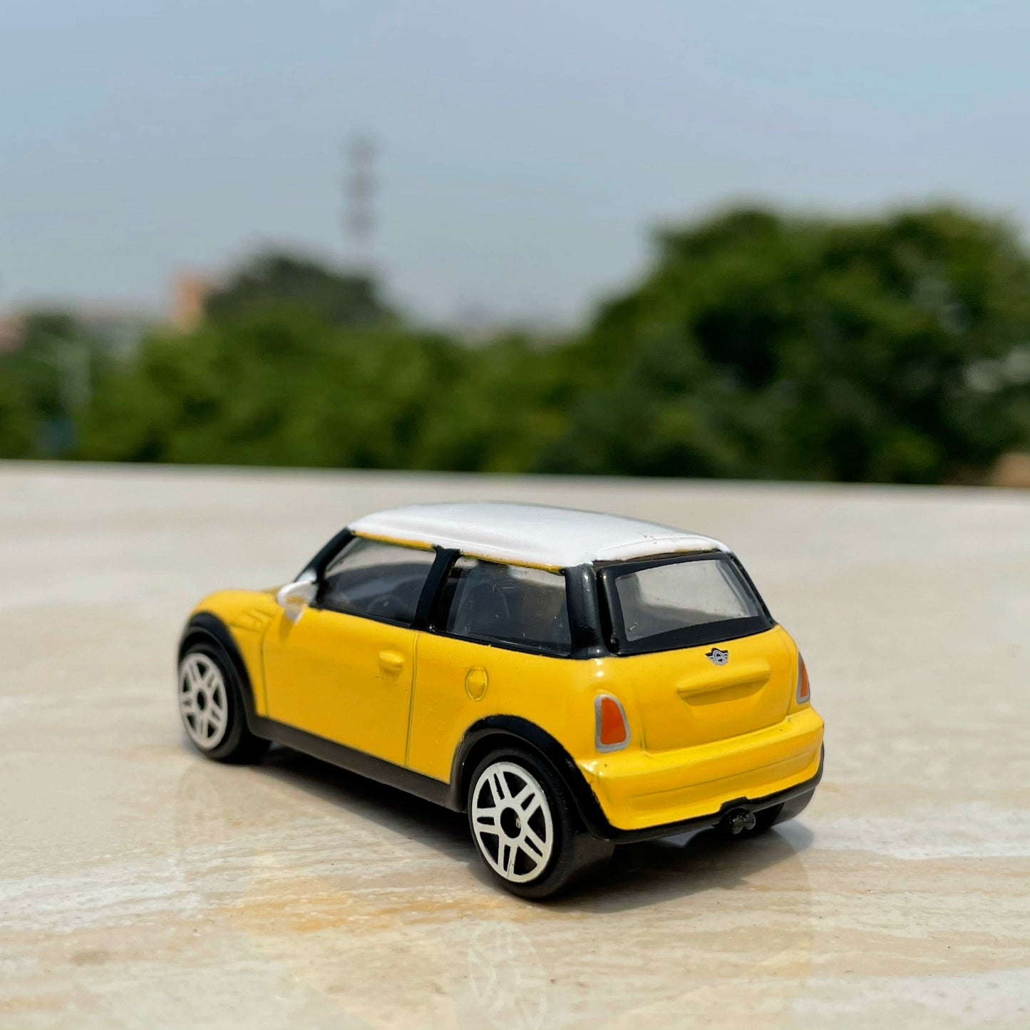 1/64 Scale Mini Cooper Hatchback Diecast Model Car