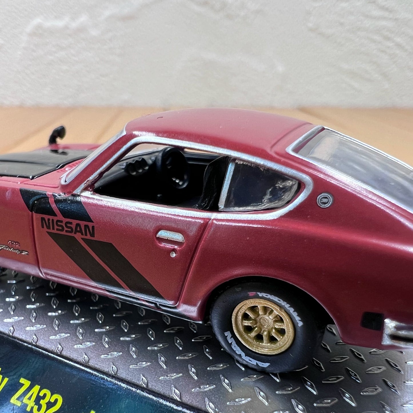 1/64 Scale 1970 Nissan Fairlady Z432 Diecast Model Car