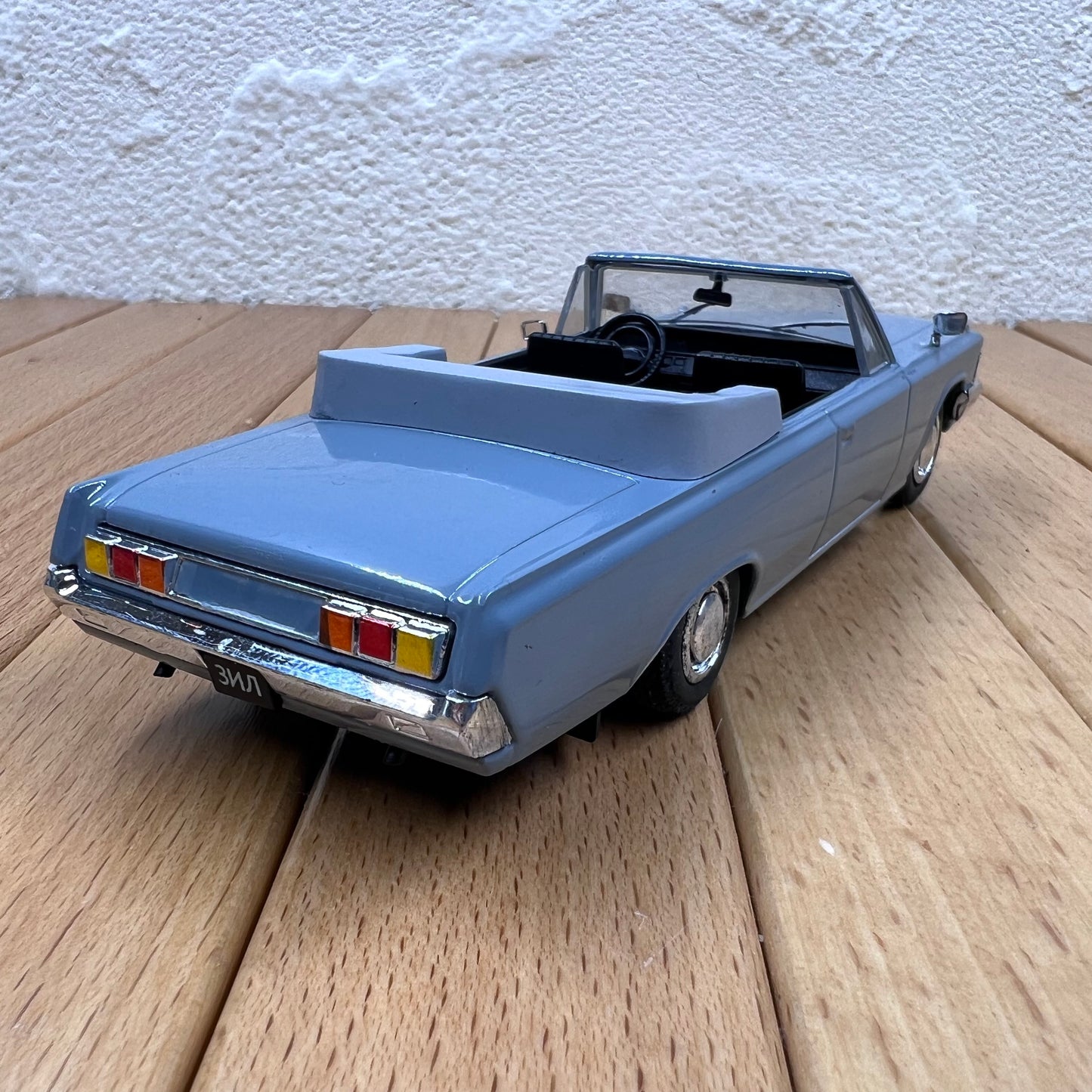 1/43 Scale ZIL-117 Sedan Diecast Model Car