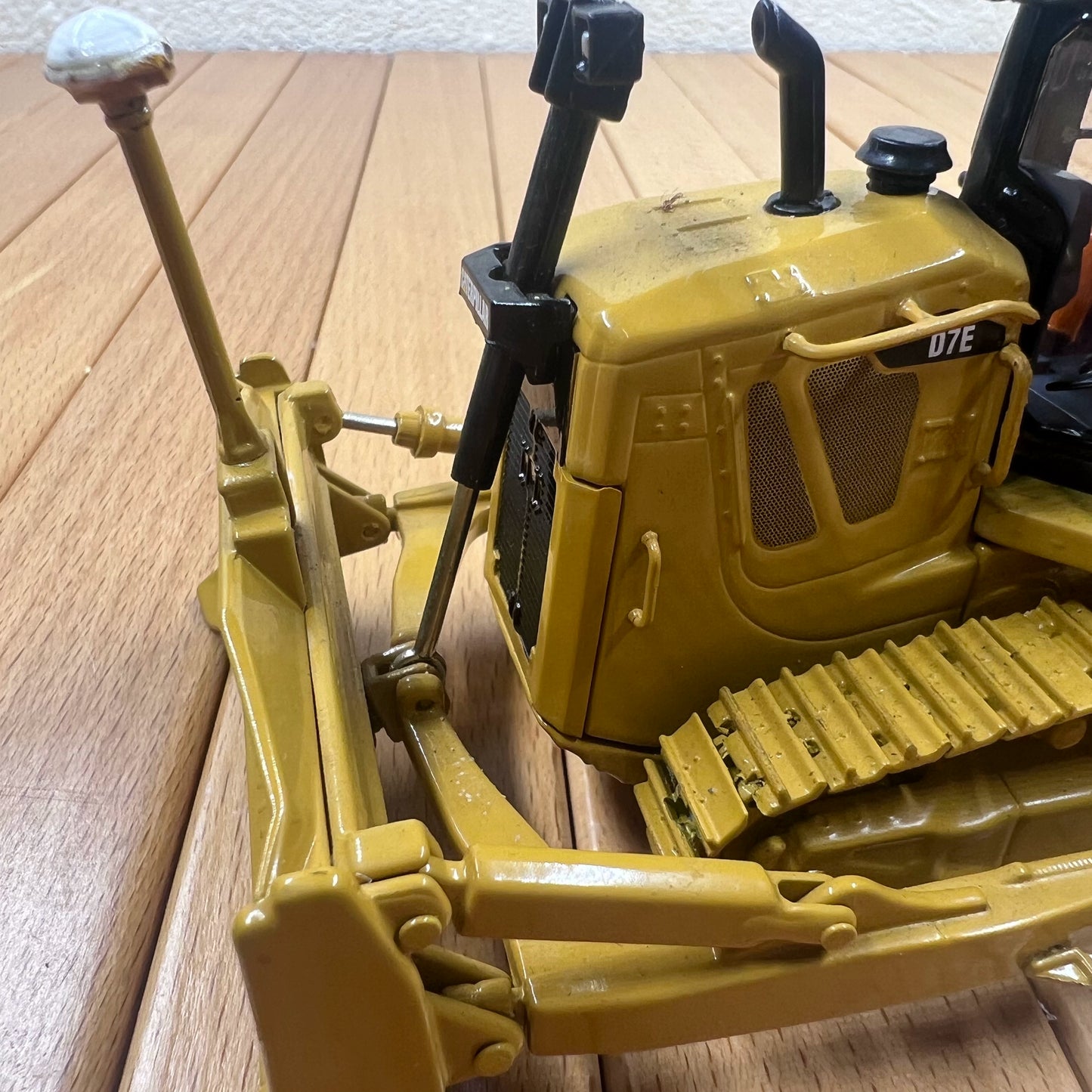 1//50 Scale Caterpillar D7E Bulldozer Diecast Model