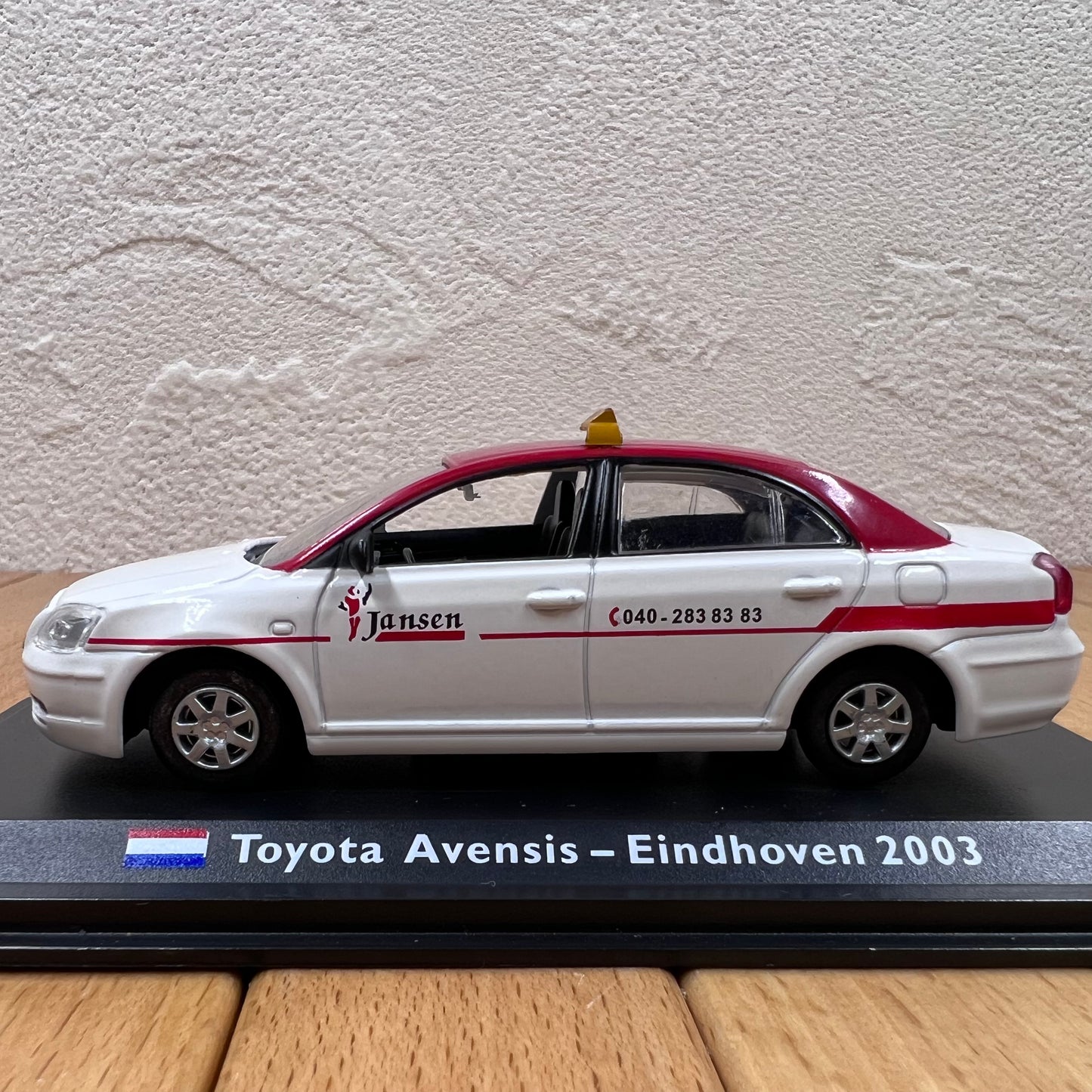1/43 Scale 2003 Toyota Avensis Eindhoven Taxi Diecast Model Car