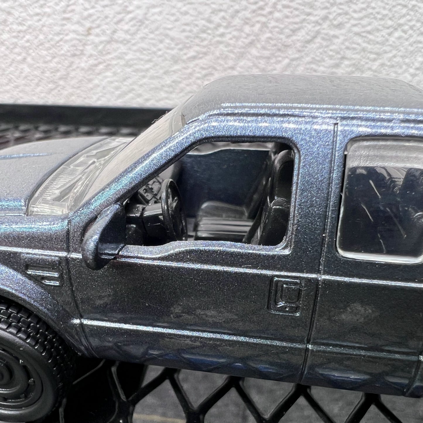 1/43 Scale 2008 Ford F-250 Diecast Model Truck