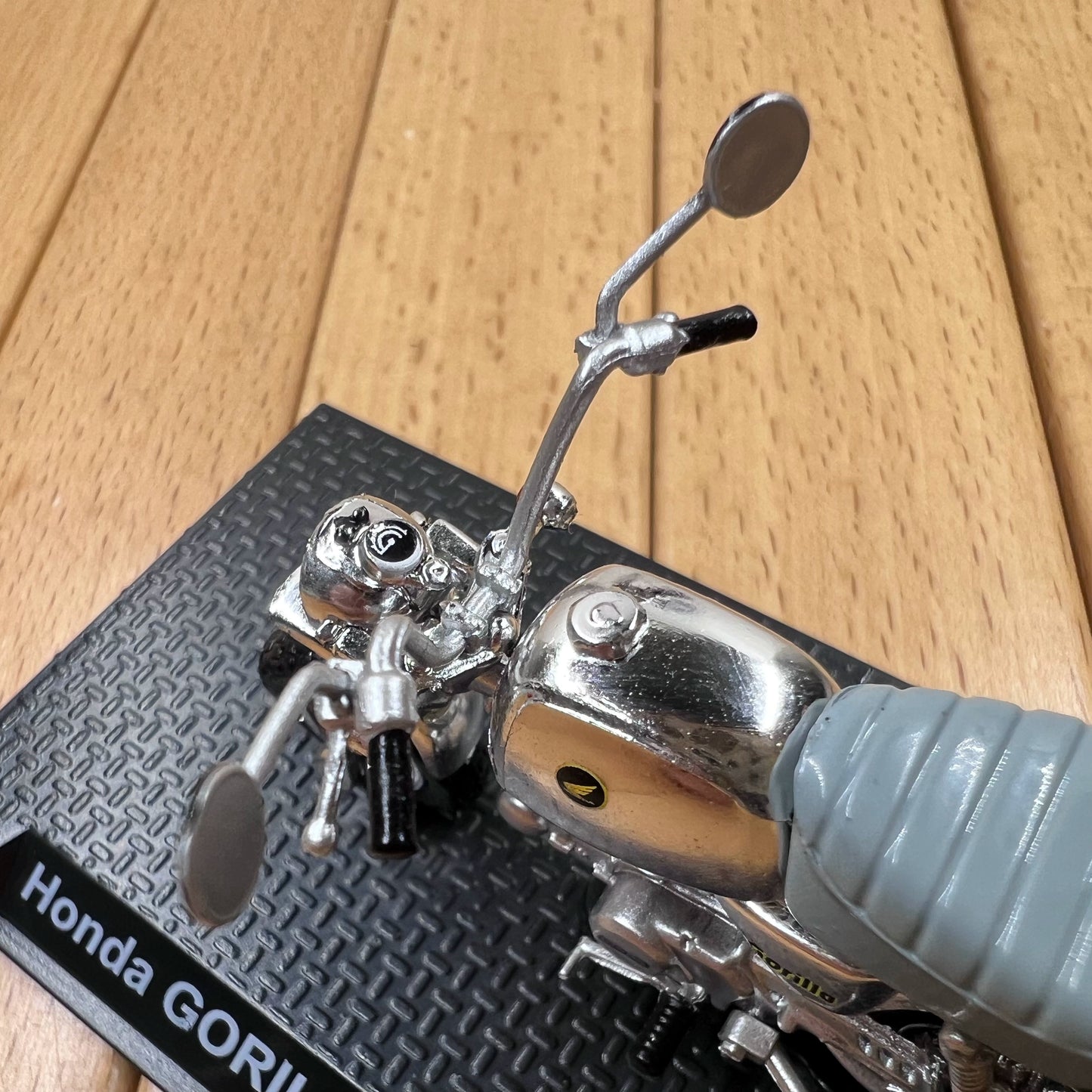 1/24 Scale 1999 Honda Gorilla Spring Collection Motorcycle Diecast Model