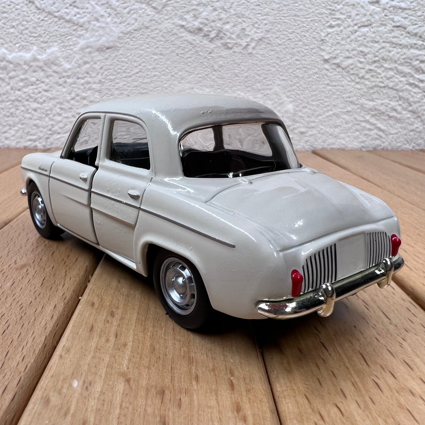 1/43 Scale 1962 Renault Dauphine Diecast Model Car